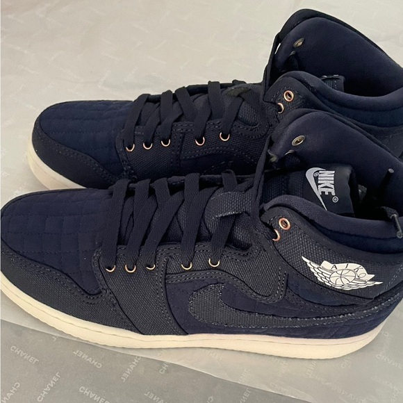 Jordan 1 Retro AJKO Blue Quilted - Picture 2 of 5